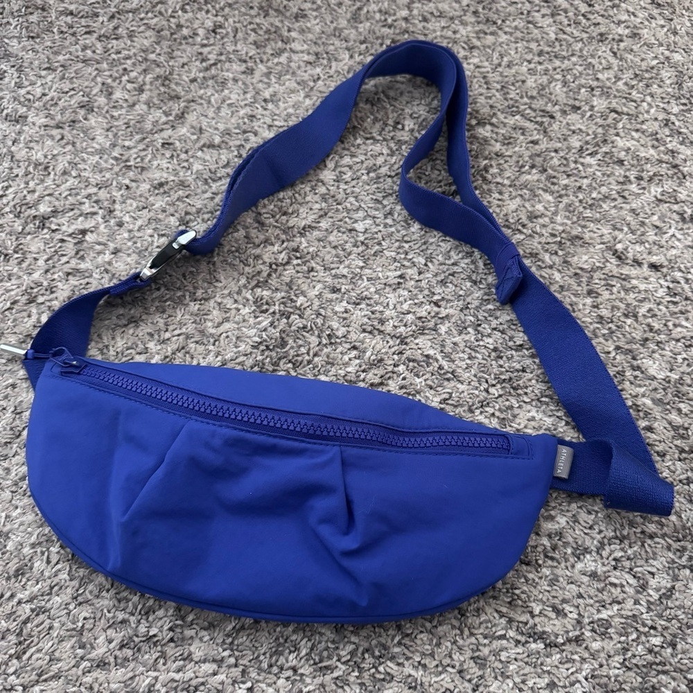 Athleta Kenetic waist pack belt bag blue